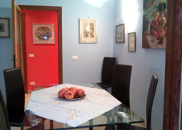 伊莎贝拉公寓 公寓 *